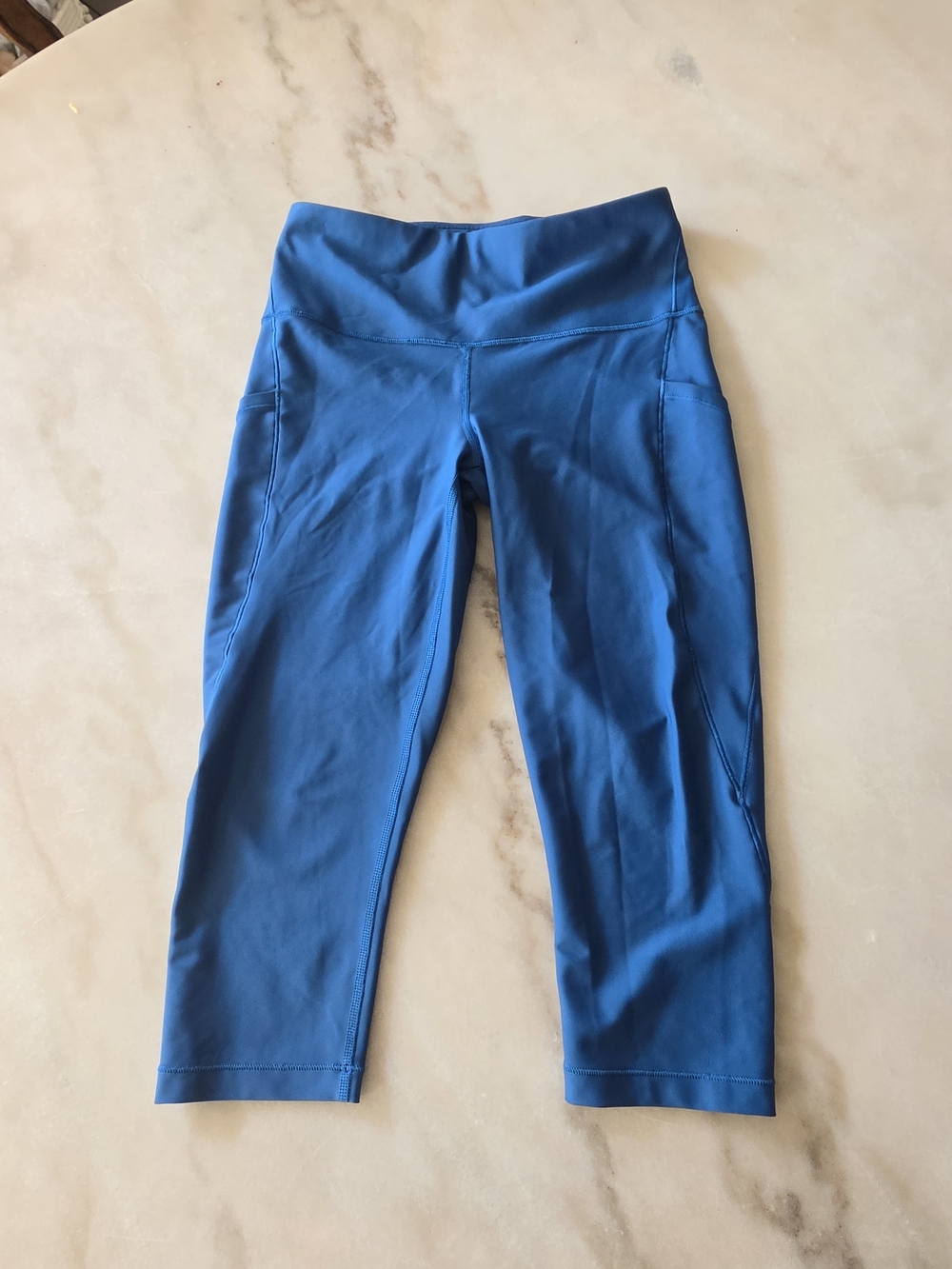 Athleta Vibrant Blue Cropped Performance Leggings